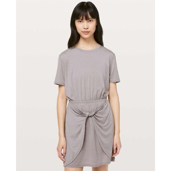 Lululemon Unwind Your Mind Dark Chrome White Dress Size 6 - Picture 7 of 7